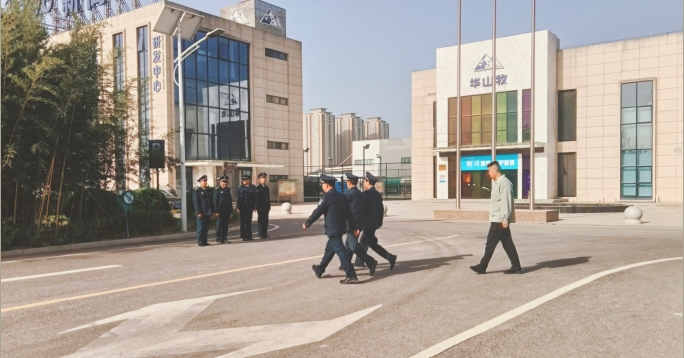 淬炼队列素养 规范指挥手势&nbsp;&mdash;&mdash;亚丰保安开展技能专项培训